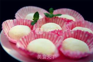 芒果雪媚娘的做法步骤:13