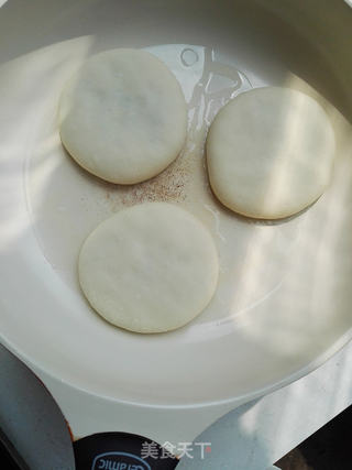 韭菜猪肉馅饼的做法步骤:14