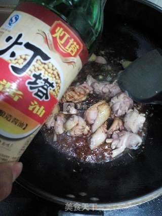 山蘑菇炖鸡的做法步骤：6