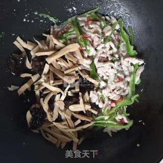 鱼香肉丝的做法步骤:8