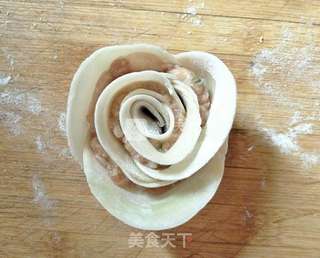 玫瑰煎饺的做法步骤:9