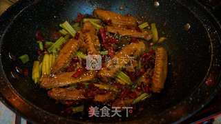 干锅香辣鸭翅的做法步骤:16