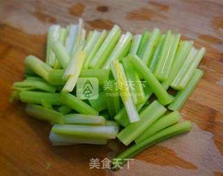 干锅香辣鸭翅的做法步骤:3