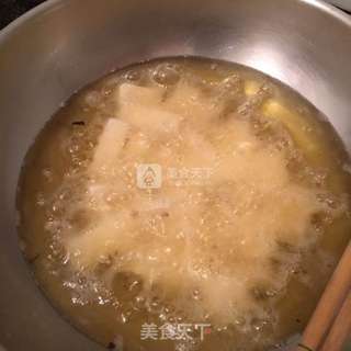 拔丝芋头的做法步骤:2