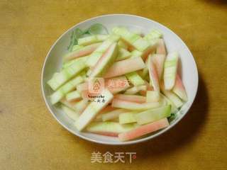 红酒西瓜皮的做法步骤:2