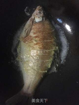 红烧鳊鱼的做法步骤：7