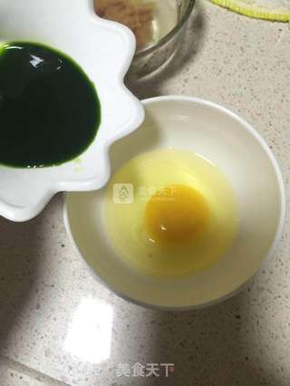菠菜干贝蒸蛋的做法步骤:2