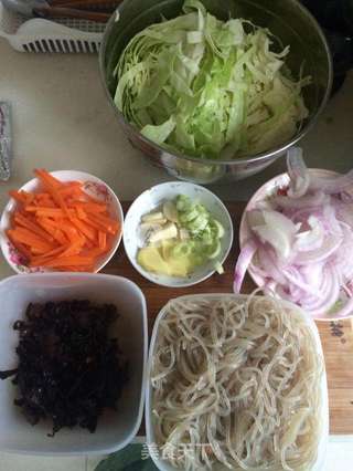 包菜炒粉丝的做法步骤:4