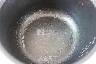NO.1【电饭煲蛋糕】不用烤箱也可以做蛋糕!百分百成功!的做法步骤:6