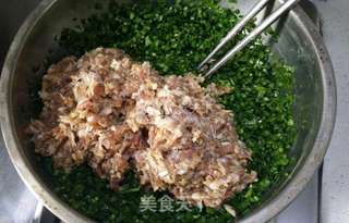 韭菜猪肉馅饼的做法步骤:9
