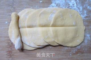 黄玫瑰馒头的做法步骤:9