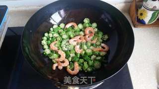 秋葵炒虾仁的做法步骤:5