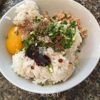 香煎米饭饼的做法步骤:2
