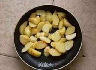 香煎小土豆的做法步骤:2