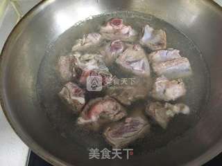 花胶排骨猴头菇汤的做法步骤:4