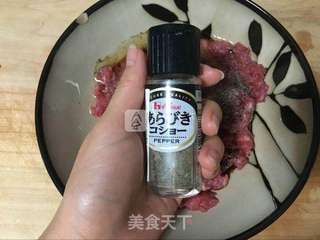 黄油牛肉饼的做法步骤：2