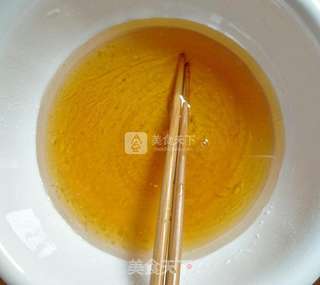广式月饼的做法步骤:2