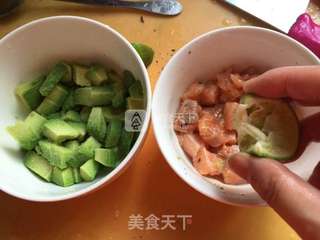 三文鱼牛油果土豆丝披萨的做法步骤:7