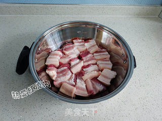 本帮红烧肉的做法步骤:5