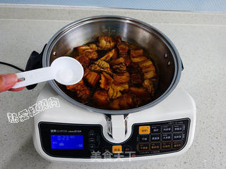 本帮红烧肉的做法步骤:12