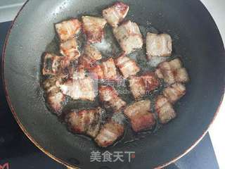 贴秋膘的快手肉菜——香煎五花肉的做法步骤：6