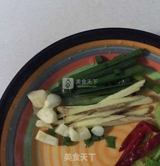 红烧鳊鱼的做法步骤:4