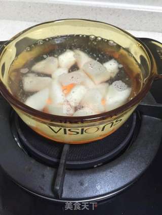 雪梨罗汉果饮的做法步骤:2