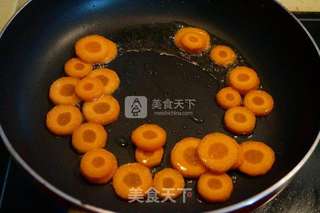 爆炒香肠的做法步骤:4