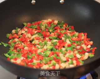 开胃低卡肉肉菜---双椒鸡丁的做法步骤：7