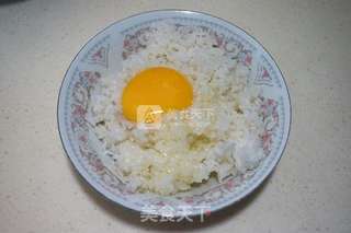 乒乓球蛋炒饭的做法步骤:2