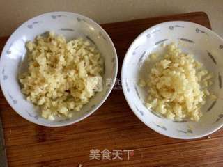 蒜蓉粉丝蒸丝瓜的做法步骤：4