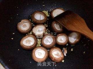 香菇烧油面筋的做法步骤:12