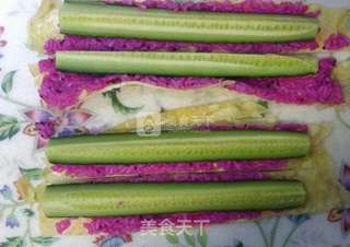 金枪鱼花式寿司的做法步骤:8