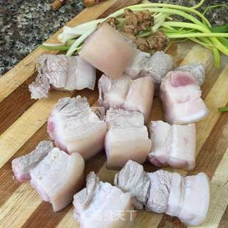 东坡肉的做法步骤:2
