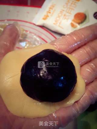 #新良首届烘培大赛#广式·蛋黄豆沙月饼的做法步骤:7