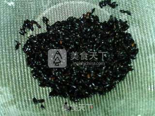 黑米熟豆豆浆的做法步骤:2