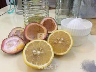 热带水果汁-百香果柠檬蜜的做法步骤:2