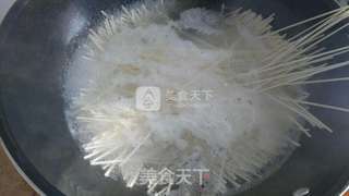鸡蛋清汤面的做法步骤:3
