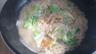 鸡蛋清汤面的做法步骤:5