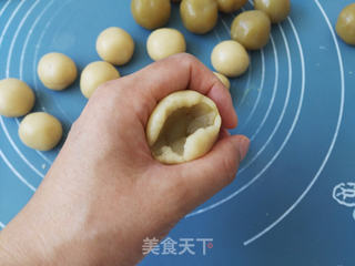 #新良首届烘焙大赛#广式莲蓉月饼的做法步骤:10