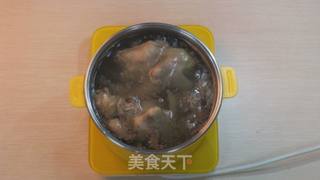 广东老火靓汤-麦冬枸杞鸽子汤的做法步骤：3