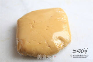 广式豆沙月饼的做法步骤:4