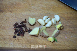 #铁釜烧饭就是香#红烧肉的做法步骤：4