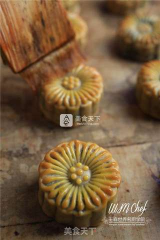 广式月饼的做法步骤:9