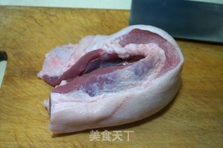#铁釜烧饭就是香#红烧肉的做法步骤：1