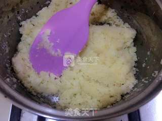 椰蓉蔓越莓奶黄月饼的做法步骤:8