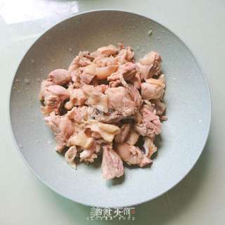 【四叶小馆】馋嘴鸡腿的做法步骤:5