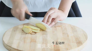红糖生姜汤的做法步骤:2