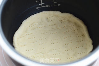 电饭煲披萨的做法步骤:3