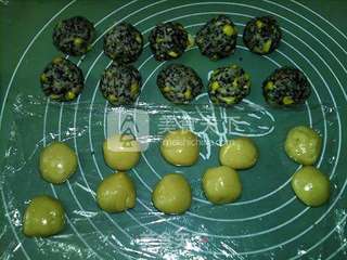 #新良首届烘焙大赛#广式玉米黑芝麻月饼的做法步骤:15